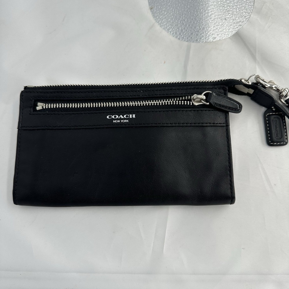 Coach Leather Black Clutch Wristlet Zipper 7 1/2" x 4" Soft Leather